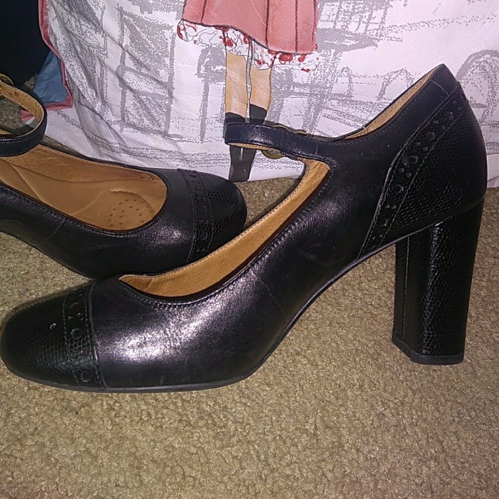 Black professional Maey Jane Clarcks -Indigo